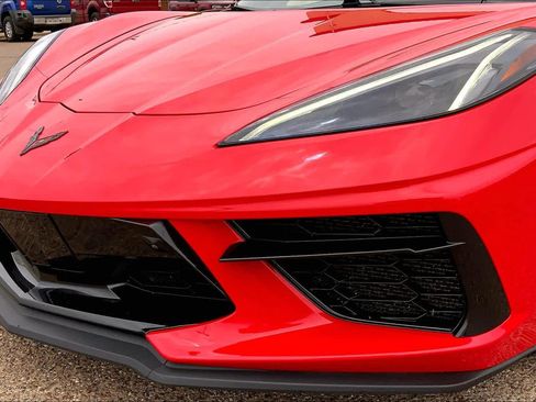 Used 2021 Chevrolet Corvette Stingray Preferred Cpe w/ Z51 Performance Package RWD image 30