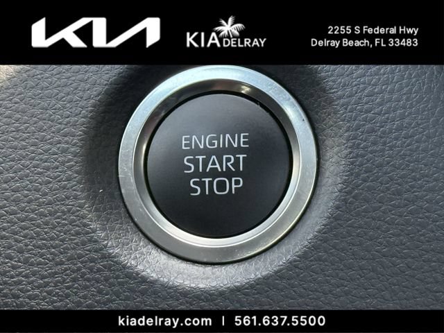 Used 2025 Toyota Corolla SE FWD image 28
