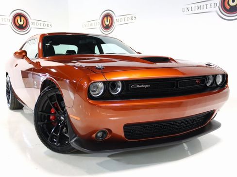 Used 2020 Dodge Challenger R/T Scat Pack w/ Driver Convenience Group image 8