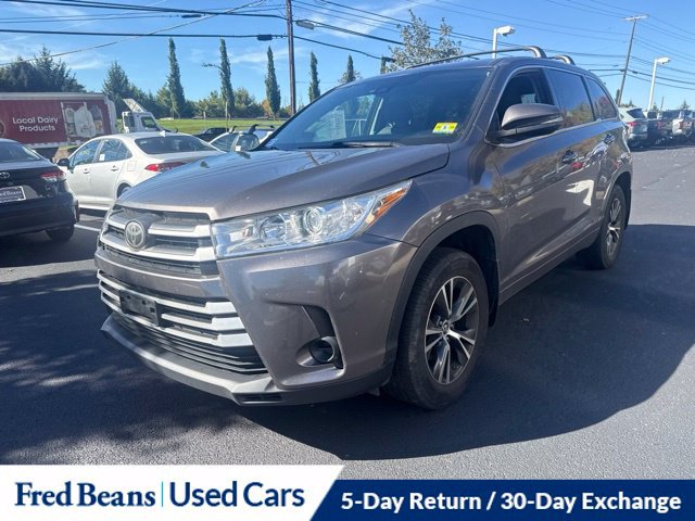Used 2017 Toyota Highlander LE AWD/4WD image 24