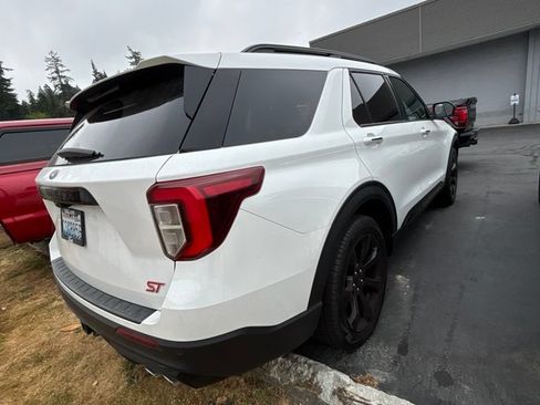 Used 2023 Ford Explorer ST w/ Equipment Group 401A AWD/4WD image 5