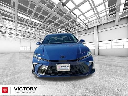 Used 2026 Toyota Camry SE image 8