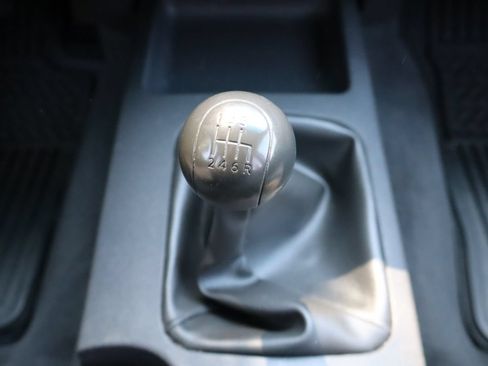 Used 2008 Nissan Xterra S w/ Supplemental Air Bag Pkg AWD/4WD image 34