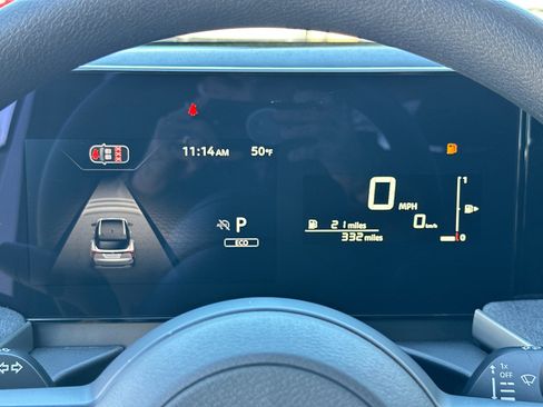 Used 2026 Nissan Kicks SV image 27