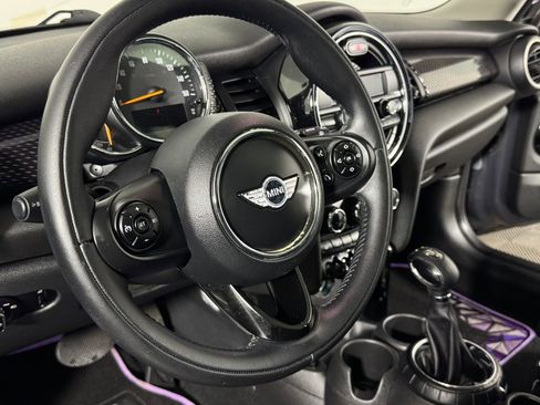 Used 2015 MINI Cooper S image 12