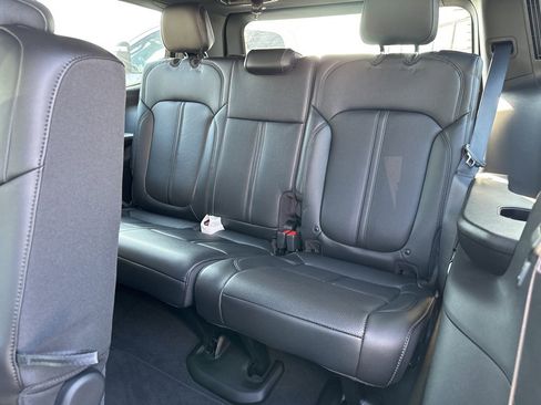 New 2024 Jeep Wagoneer 4WD w/ Convenience Group I image 17