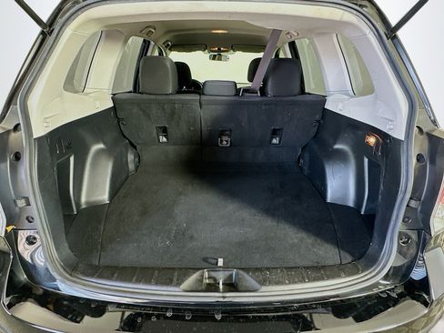 Used 2018 Subaru Forester 2.5i w/ Alloy Wheel Package image 26