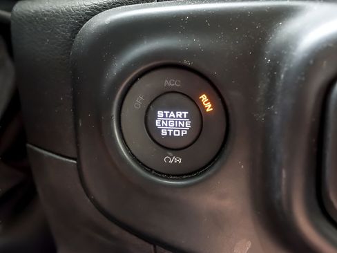 Used 2023 Jeep Wrangler Unlimited Sport AWD/4WD image 16