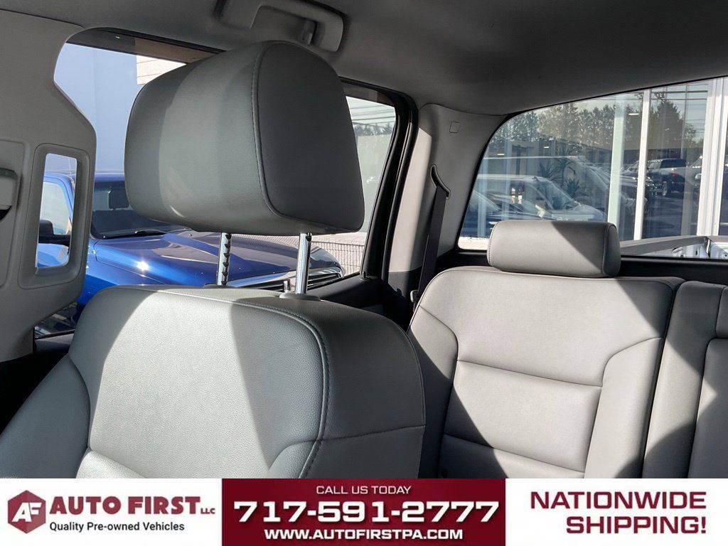 Used 2017 GMC Sierra 3500 4x4 Crew Cab image 33