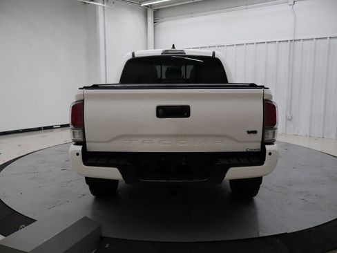 Used 2020 Toyota Tacoma TRD Off-Road w/ TRD Premium Off Road Package image 6