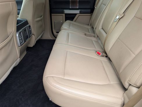 Used 2016 Ford F150 Lariat image 12