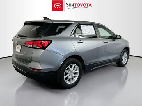 Used 2023 Chevrolet Equinox LT w/ Driver Convenience Package image 4