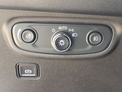 Used 2021 GMC Terrain SLT image 5