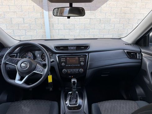 Used 2017 Nissan Rogue S image 15