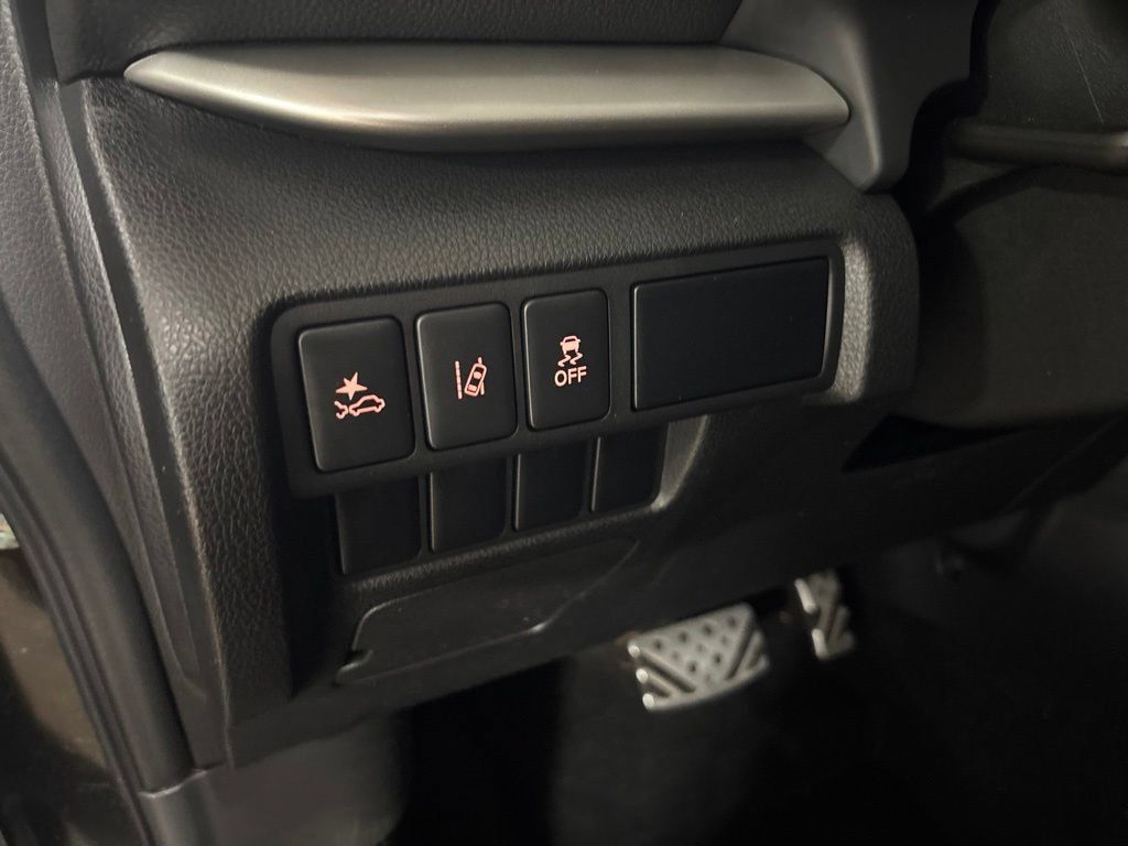 Used 2022 Mitsubishi Eclipse Cross LE AWD/4WD image 13