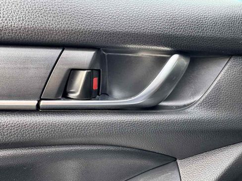Used 2022 Honda Accord Sport image 43