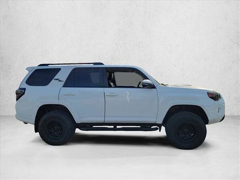 Used 2020 Toyota 4Runner TRD Off-Road Premium w/ Moonroof Package AWD/4WD image 4