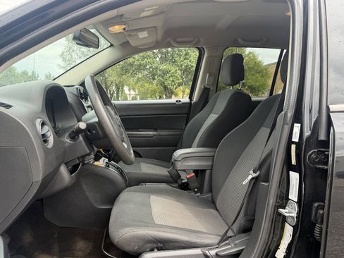 Used 2014 Jeep Compass Sport w/ Power Value Group FWD image 12