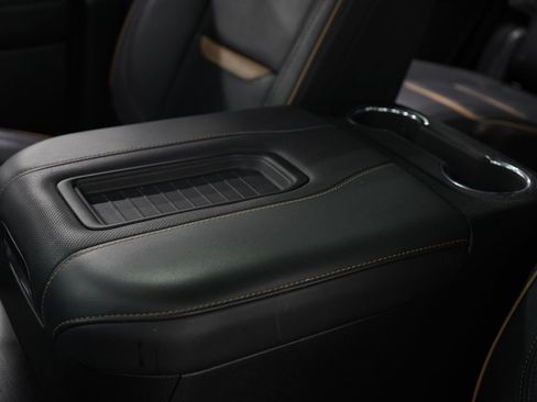 Used 2023 GMC Yukon AT4 AWD/4WD image 73