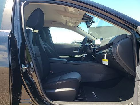 New 2026 Nissan Sentra SV w/ SV Convenience Package FWD image 25