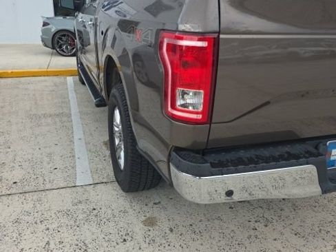 Used 2016 Ford F150 XLT w/ Equipment Group 302A Luxury AWD/4WD image 7