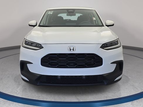 Used 2024 Honda HR-V LX image 2