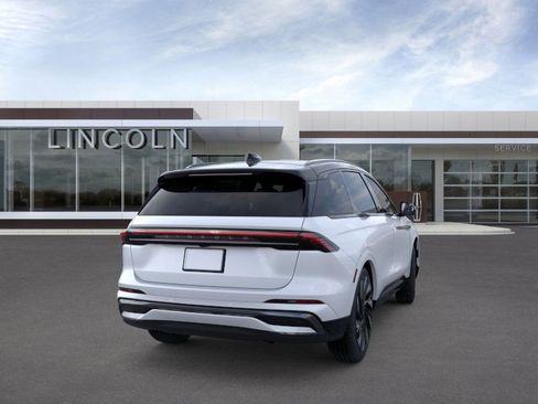 New 2026 Lincoln Nautilus Reserve w/ Jet Appearance Package image 8