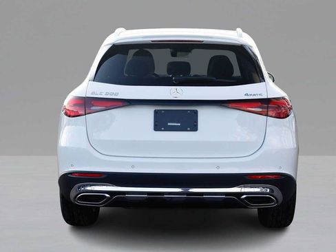 Used 2026 Mercedes-Benz GLC 300 4MATIC image 6