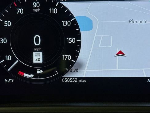 Used 2021 Land Rover Range Rover Velar R-Dynamic S image 12