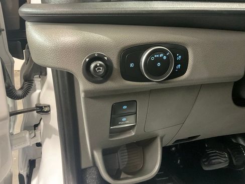 Used 2025 Ford Transit 250 Low Roof w/ Exterior Upgrade Package RWD image 8