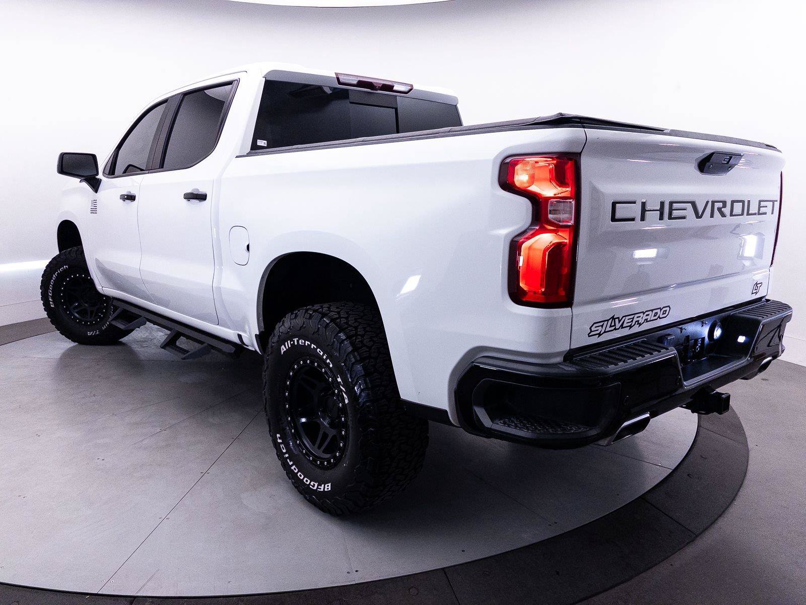 Used 2020 Chevrolet Silverado 1500 LT Trail Boss AWD/4WD image 4