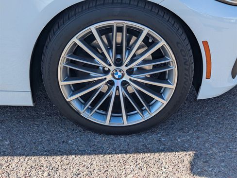 Used 2021 BMW 430i Coupe w/ Convenience Package image 9