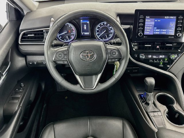 Used 2023 Toyota Camry SE FWD image 14