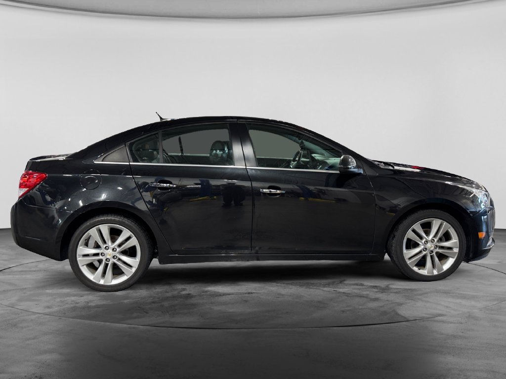Used 2011 Chevrolet Cruze LTZ FWD image 11