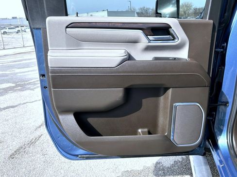 Certified 2024 GMC Sierra 2500 SLT image 17