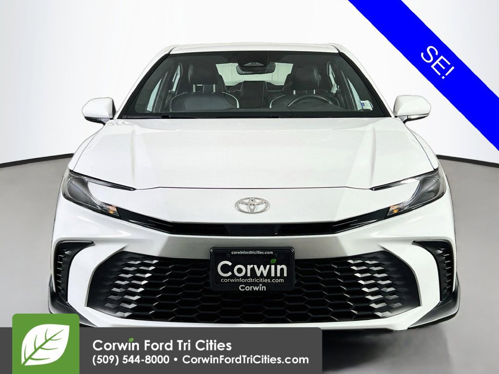 Used 2025 Toyota Camry SE w/ Convenience Package AWD/4WD image 3