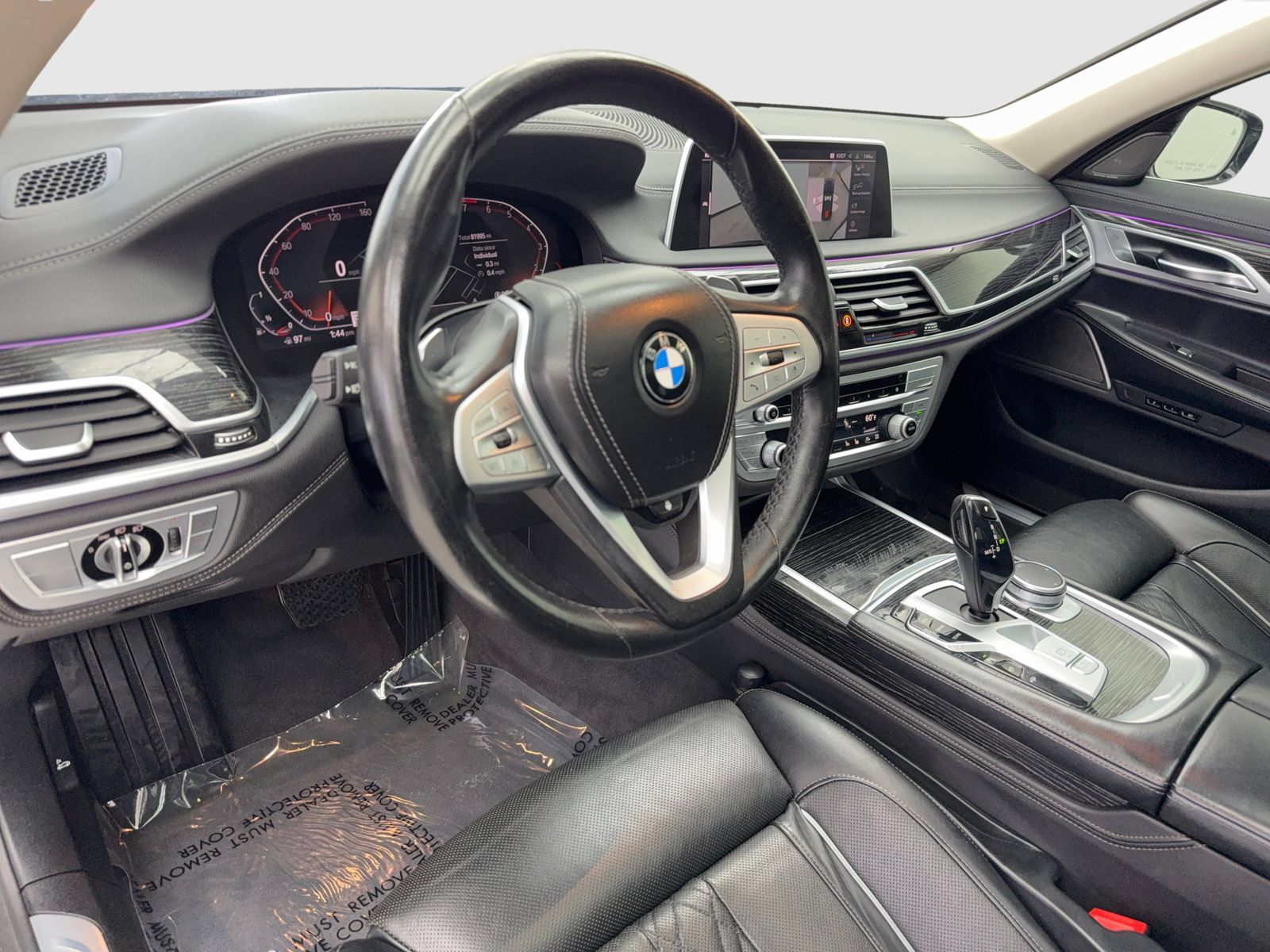Used 2022 BMW 740i RWD image 18
