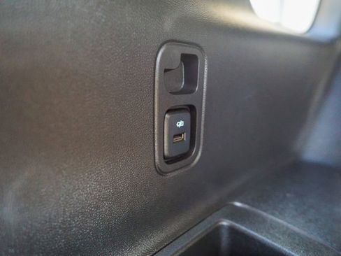 Used 2020 Chevrolet Traverse Premier w/ Redline Edition FWD image 38