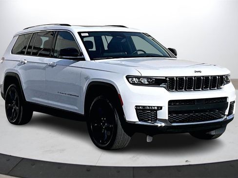 Certified 2022 Jeep Grand Cherokee L Limited image 2
