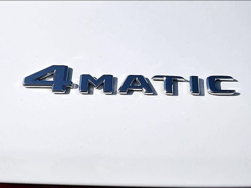 Certified 2022 Mercedes-Benz GLC 300 GLC 300 image 9