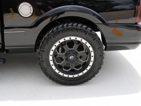 Used 2002 Lincoln Blackwood RWD image 41