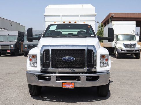 Used 2023 Ford F650 2WD Crew Cab Super Duty image 4