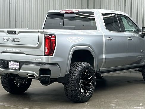 Used 2025 GMC Sierra 1500 Denali Ultimate image 5