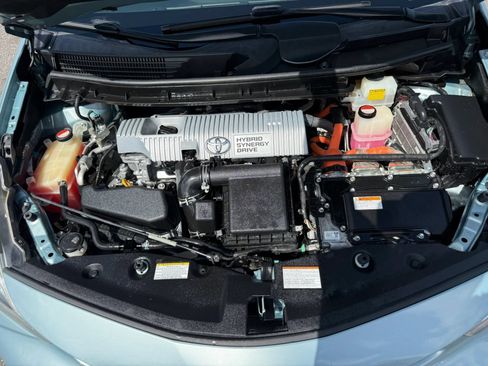 Used 2015 Toyota Prius V Three FWD image 15
