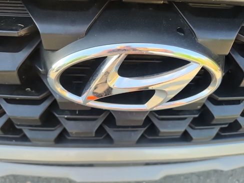 Used 2023 Hyundai Santa Fe SEL image 6