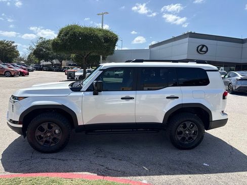 Certified 2026 Lexus GX 550 AWD/4WD image 2