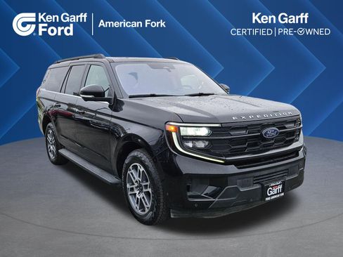 Used 2025 Ford Expedition Max Active AWD/4WD image 1