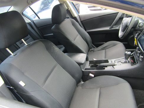 Used 2012 MAZDA MAZDA3 i Touring FWD image 5