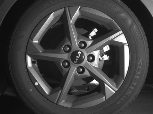 Used 2025 Kia K4 LXS image 14