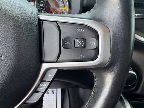 Used 2022 RAM 1500 Big Horn w/ Night Edition AWD/4WD image 38